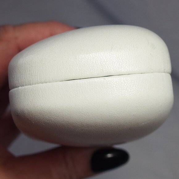 YvesSaintLaurent  White/Black Interior Eyeglass Case Only - Picture 5 of 12